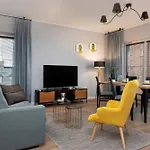Exclusive Mostowa By Renters Prestige *