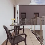Exclusive Mostowa By Renters Prestige