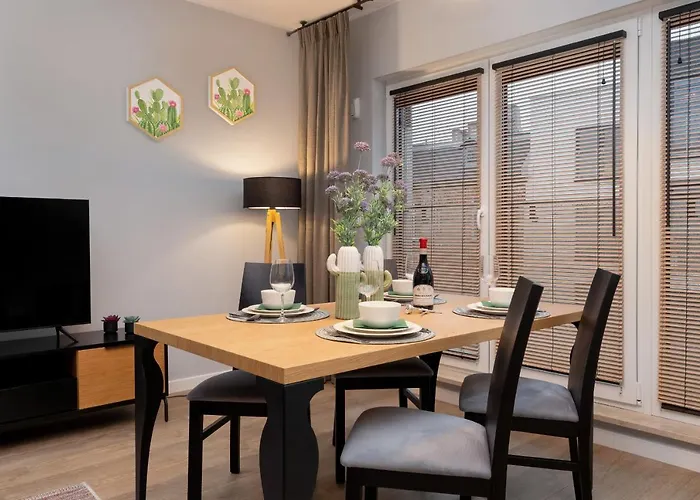 Exclusive Mostowa By Renters Prestige *